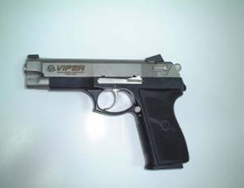 V022